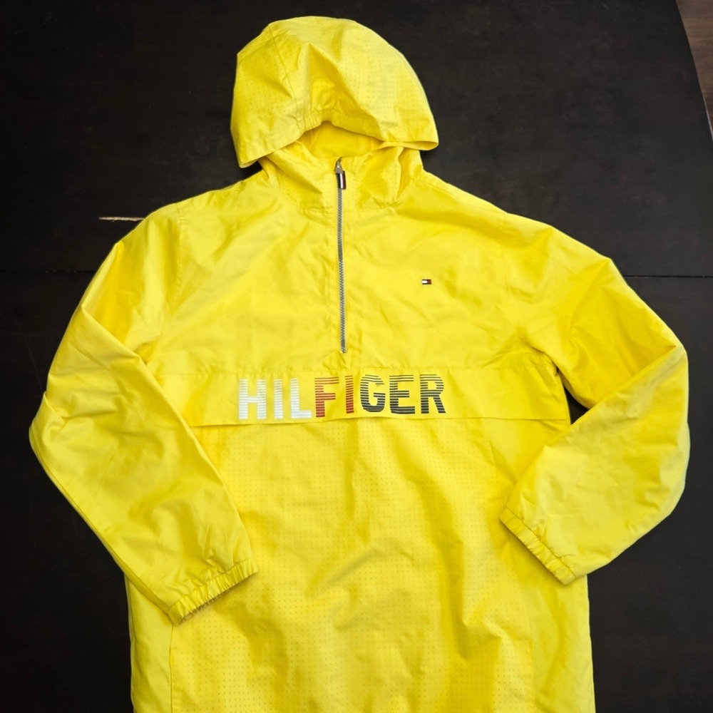Tommy Hilfiger Boys XL Yellow Quarter Zip Hooded Windbreaker Jacket Pullover - Picture 2 of 7